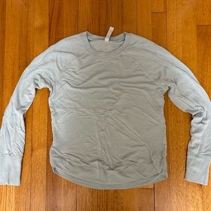 Athleta light blue long sleeve shirt